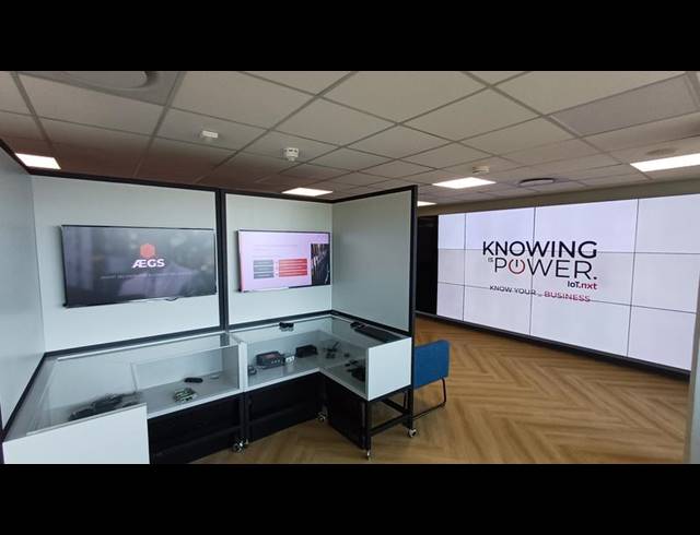 BUSINESS PROPERTY TO RENT IN DORINGKLOOF